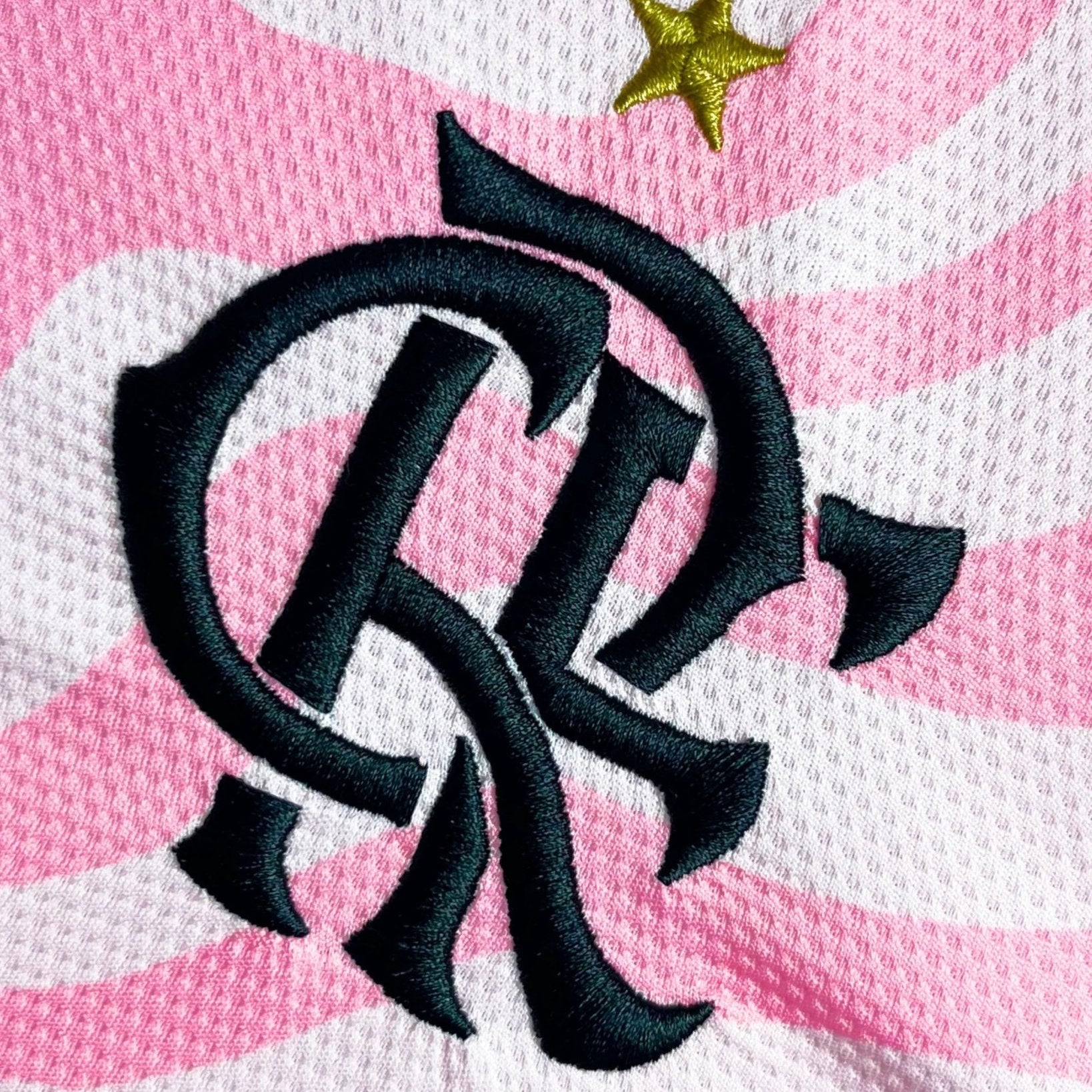 FLAMENGO x HELLO KITTY - The Kit Outlet
